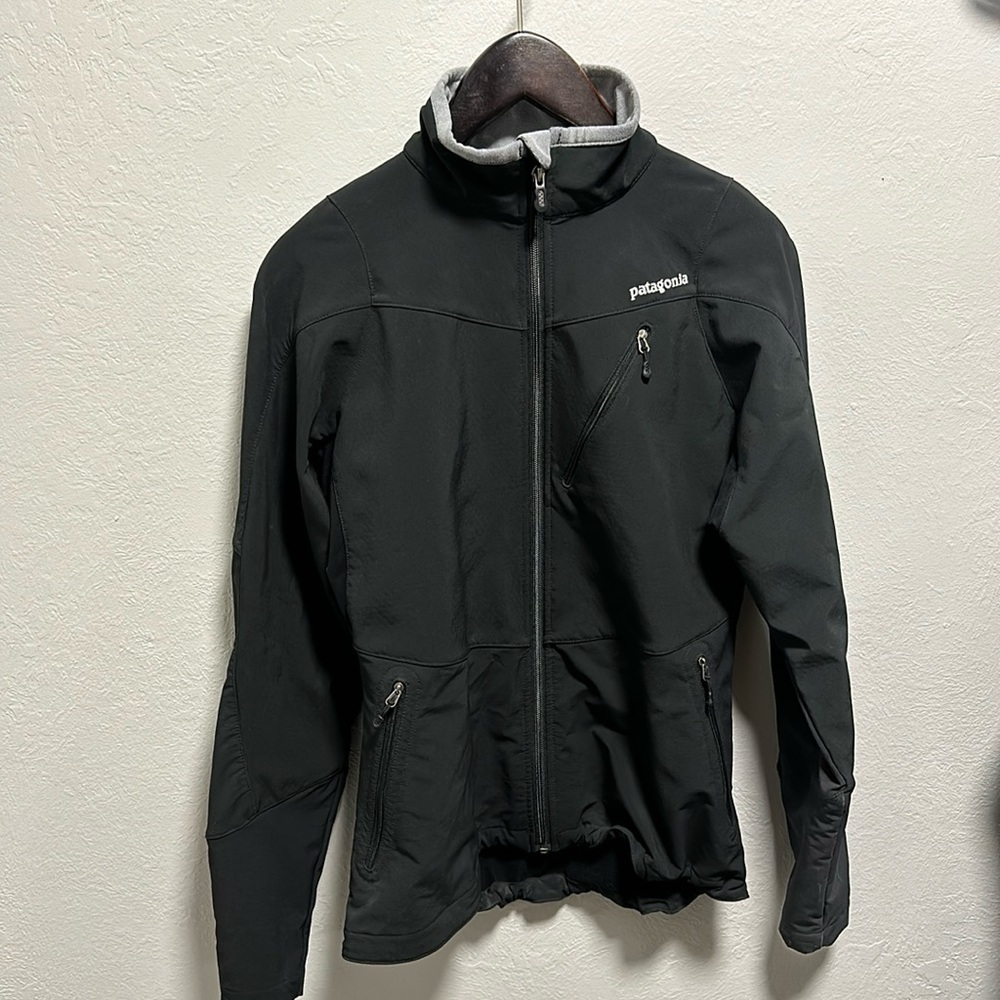 Patagonia softshell jacket